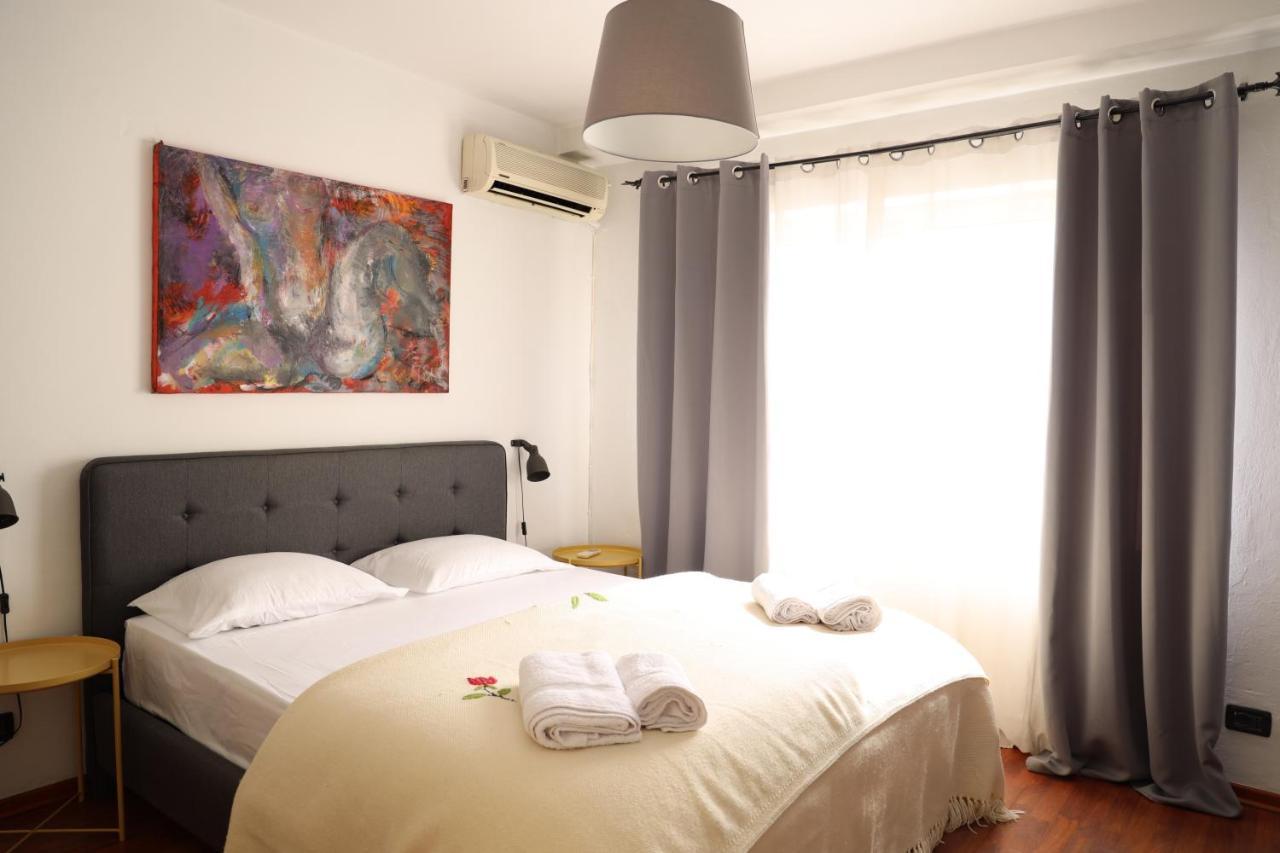 Hoja Apartment *